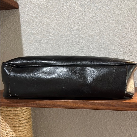 Retro Black Handbag - Picture 5 of 8